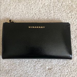 Nwot Burberry wallet